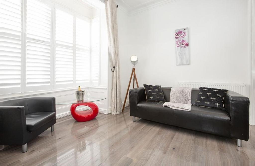 York City Center Apartments With Free Private Parking Экстерьер фото